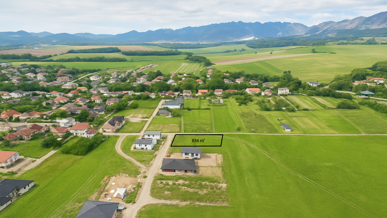 Stavajte hneď! Pozemok 836 m² s platným stavebným povolením a projektom, Rosina pri Žiline, Cena: 225.720€