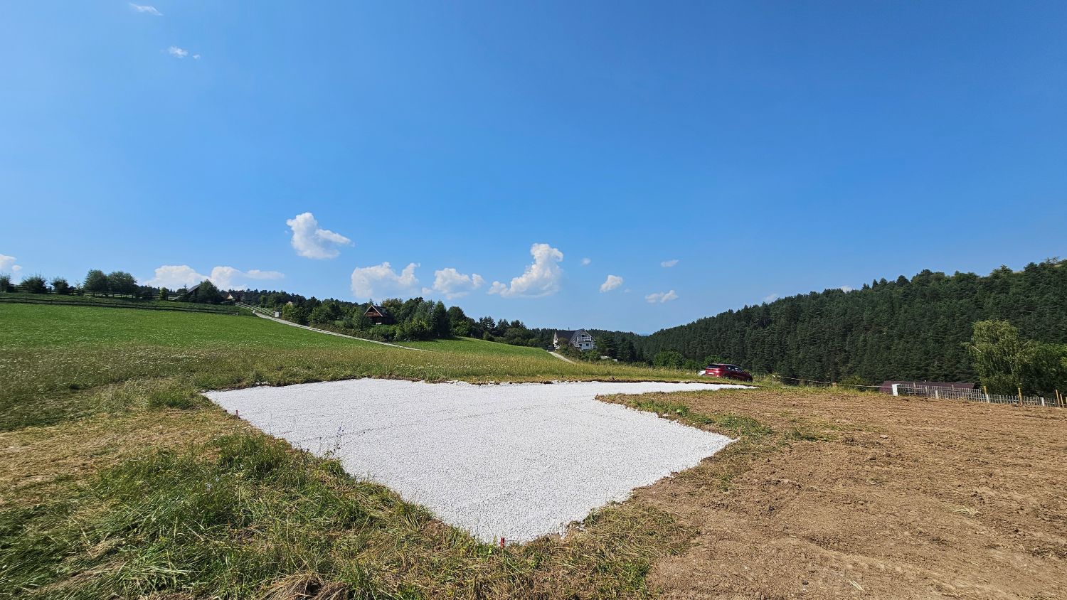 EXKLUZÍVNE! Slnečný, veľký stavebný pozemok 4.055 m2, krásna lokalita, Dolný Hričov - Peklina neďaleko Žiliny, Cena: Info v RK