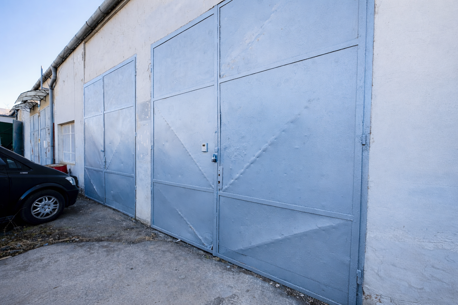 PRENÁJOM | Sklad / dielňa s kanceláriou, 107 m2, vjazd dodávky, výška až 4,7 m