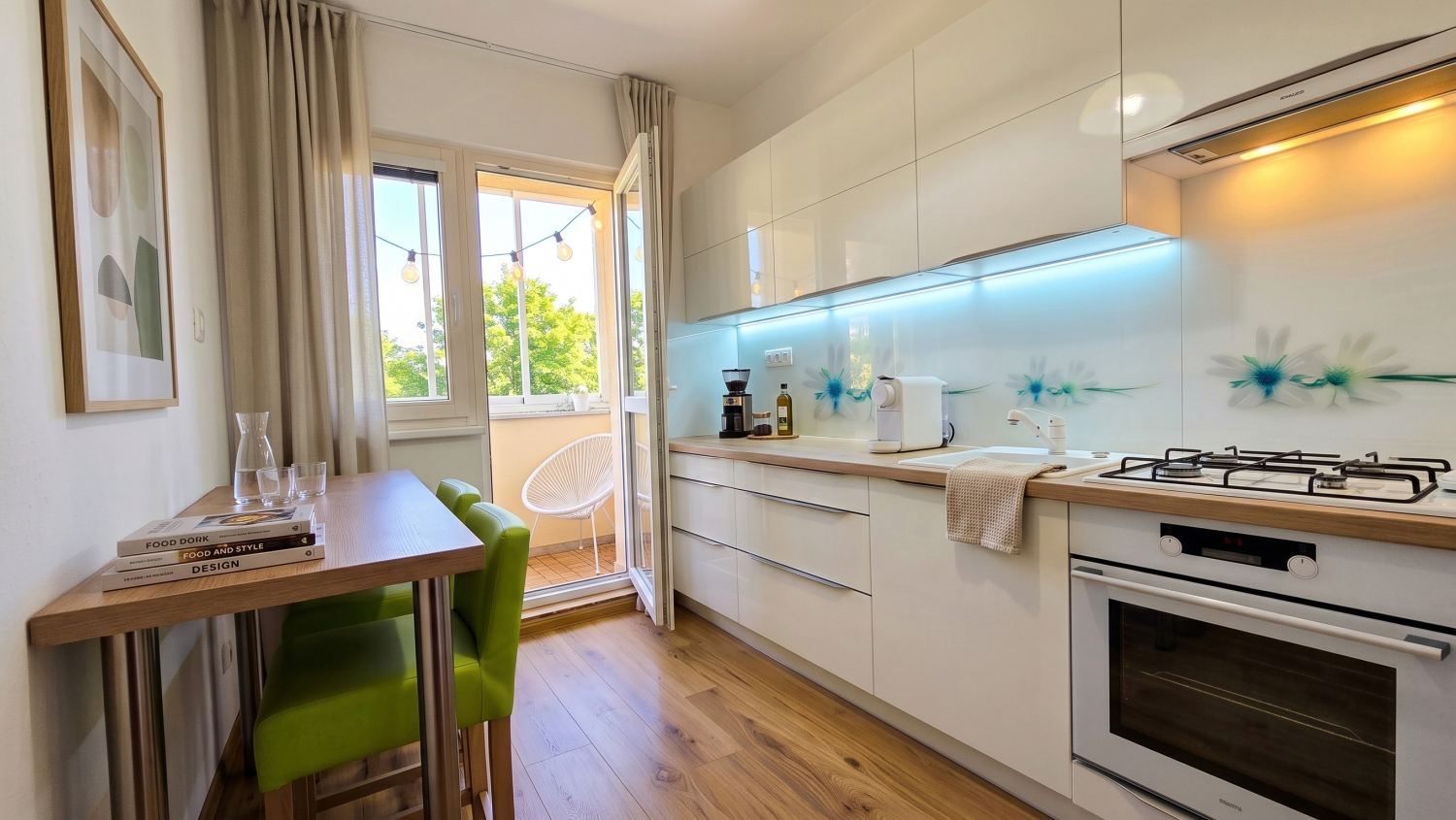 REZERVÁCIA - Pripravený na život aj prenájom: zariadený 2-izbový byt s loggiou, Žilina - Solinky, Cena: 179.990€