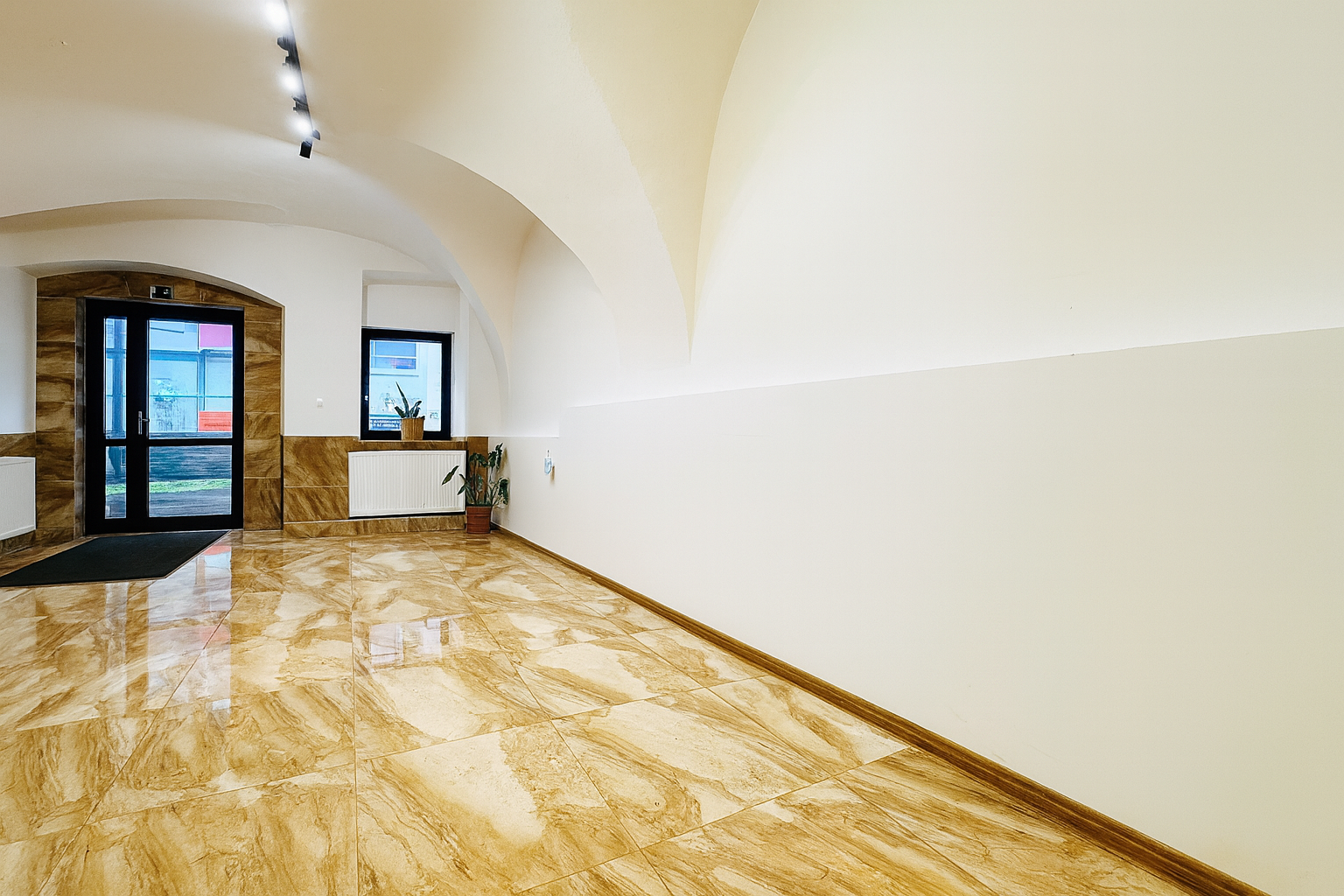Obchodný priestor na prenájom 20 m2, centrum Žiliny