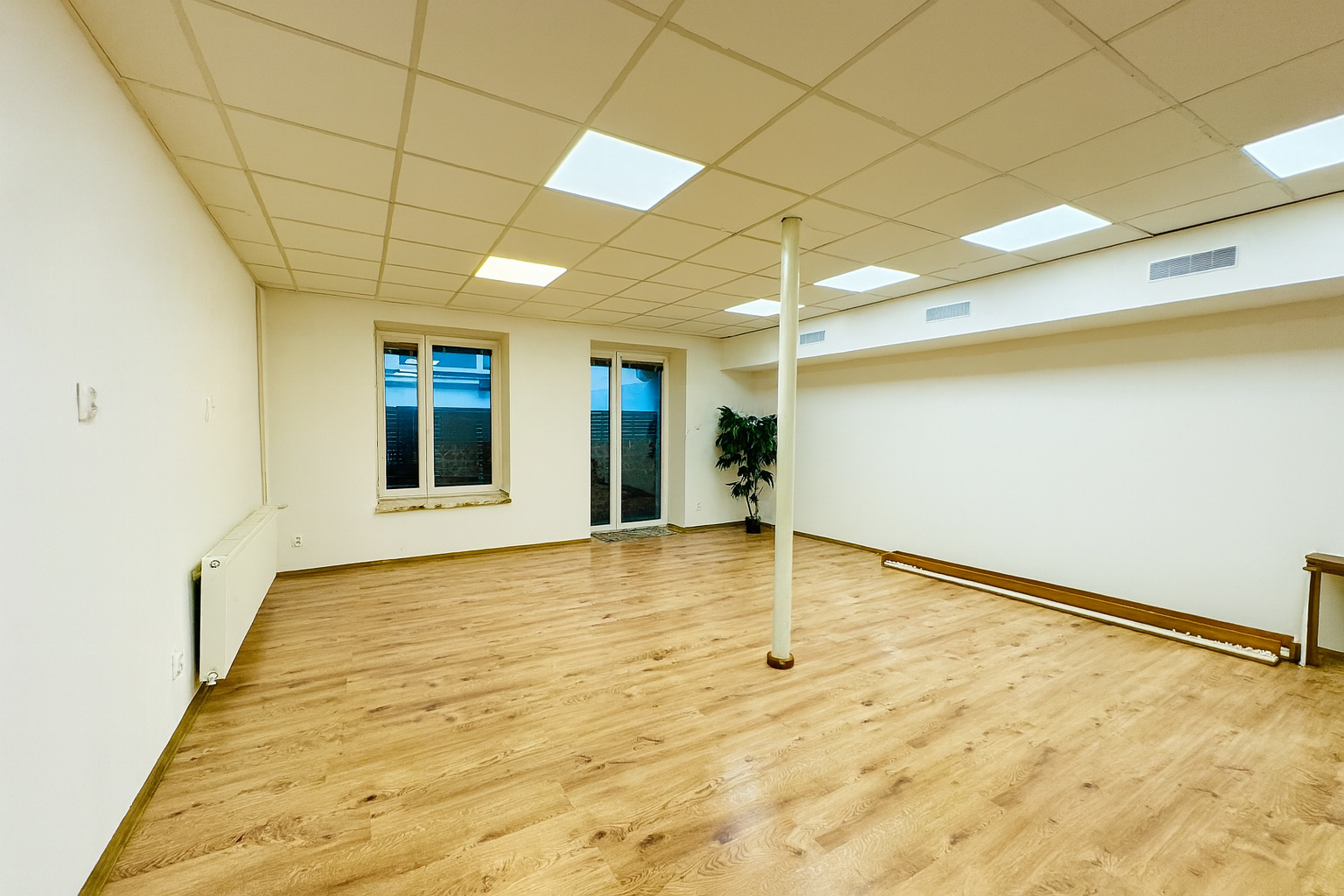 Obchodný priestor na prenájom 42 m2, centrum Žiliny